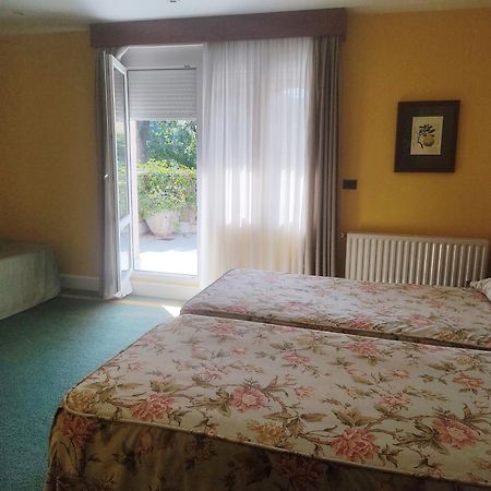 Hotel Suite Miono Кастро-Урдіалес Екстер'єр фото
